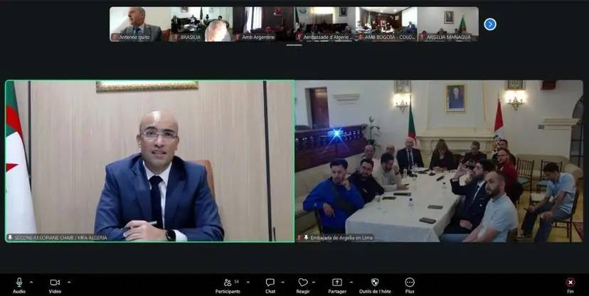 Domnul Chaib are o întâlnire prin videoconferință cu membri ai comunității algeriene din America Centrală și de Sud.